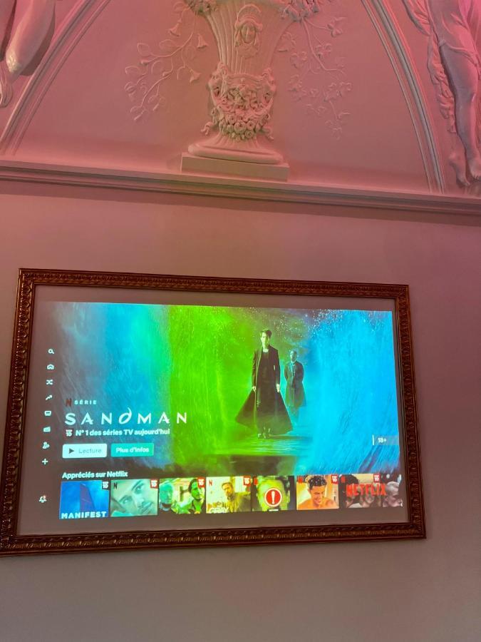 Capsule Art Deco - Jacuzzi - Netflix - Home Cinema - Arcade De Jeux & Nintendo Switch - 2 Chambres - Filet Suspendu Valenciennes Luaran gambar