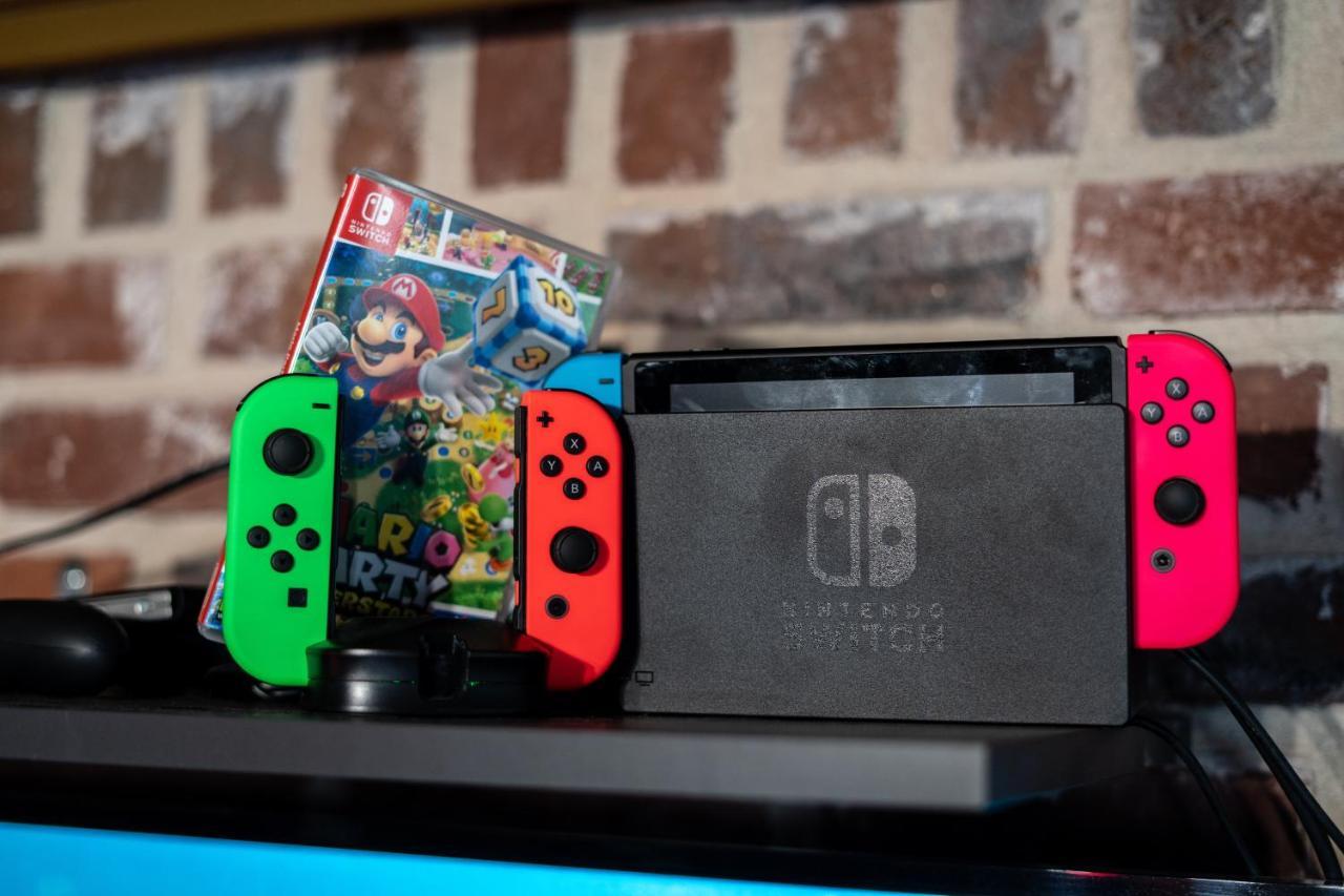 Capsule Art Deco - Jacuzzi - Netflix - Home Cinema - Arcade De Jeux & Nintendo Switch - 2 Chambres - Filet Suspendu Valenciennes Luaran gambar